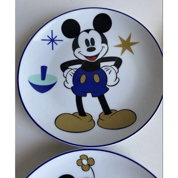 Set Of 4 Disney Mickey & Minnie Mouse Hanukkah Celebration Appetizer Plates NEW - Picture 6 of 12